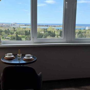 Сдается 2-х комнатная квартира, 78 м²
