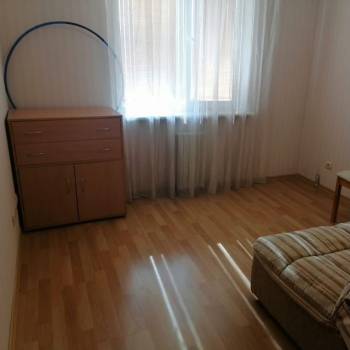 Сдается Многокомнатная квартира, 60 м²