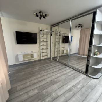 Продается 1-комнатная квартира, 33 м²
