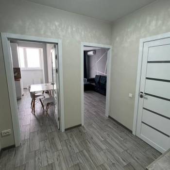 Сдается 1-комнатная квартира, 40 м²