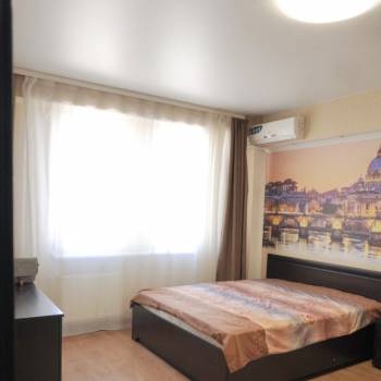 Продается 1-комнатная квартира, 46,5 м²