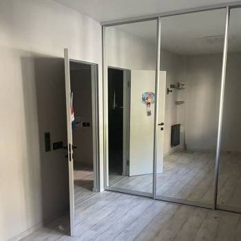 Продается 2-х комнатная квартира, 42 м²