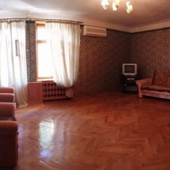 Сдается 2-х комнатная квартира, 80 м²
