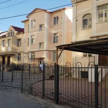 Продается 1-комнатная квартира, 57 м²