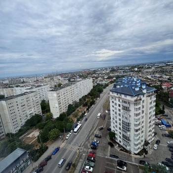 Сдается 1-комнатная квартира, 43 м²