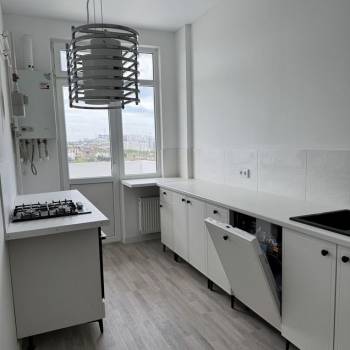 Продается 1-комнатная квартира, 47,5 м²