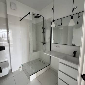Продается 1-комнатная квартира, 47,5 м²