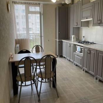 Сдается 1-комнатная квартира, 43 м²