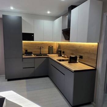 Продается 1-комнатная квартира, 46 м²