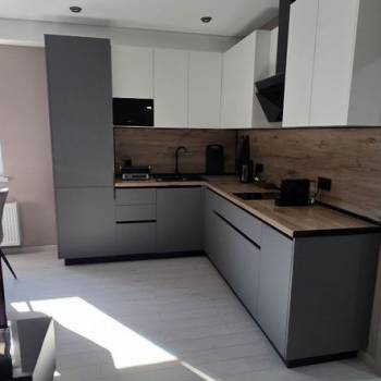 Продается 1-комнатная квартира, 46 м²