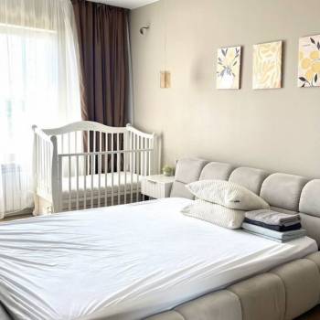 Сдается 1-комнатная квартира, 42 м²
