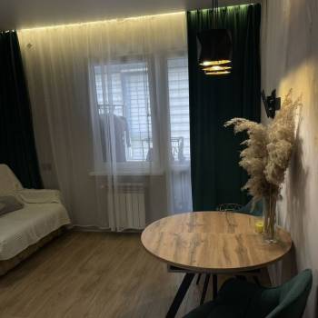 Сдается 1-комнатная квартира, 42 м²