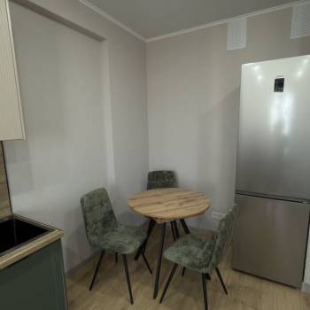Сдается 1-комнатная квартира, 41 м²