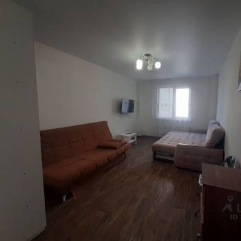 Сдается 1-комнатная квартира, 38 м²