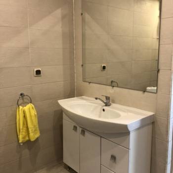 Сдается Многокомнатная квартира, 90 м²