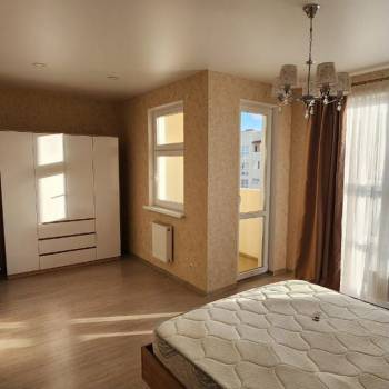 Сдается Многокомнатная квартира, 80 м²
