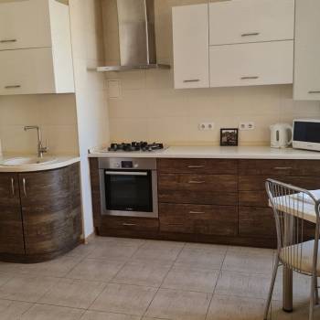 Сдается 2-х комнатная квартира, 70 м²