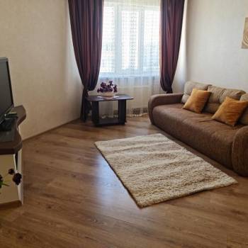 Сдается 2-х комнатная квартира, 70 м²