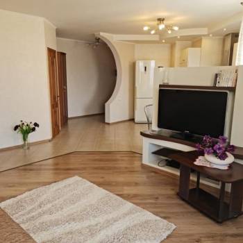 Сдается 2-х комнатная квартира, 70 м²