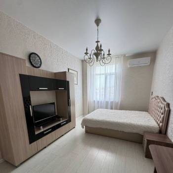 Продается 1-комнатная квартира, 52 м²