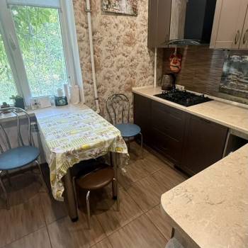 Сдается Многокомнатная квартира, 58,8 м²