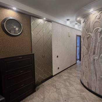 Продается 3-х комнатная квартира, 100 м²