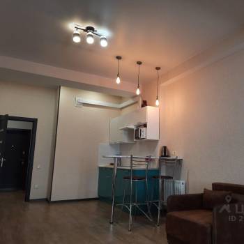 Сдается 1-комнатная квартира, 55 м²