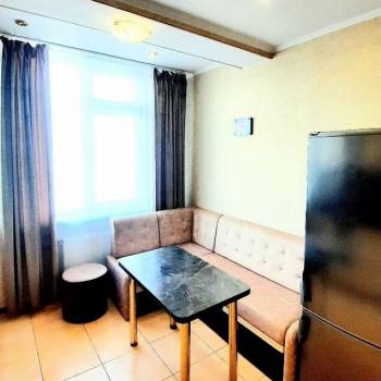 Продается 1-комнатная квартира, 38 м²
