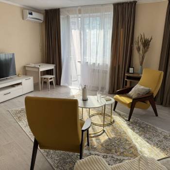 Сдается 1-комнатная квартира, 41 м²