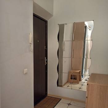 Продается 1-комнатная квартира, 49 м²