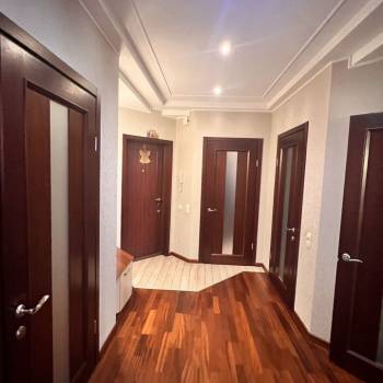 Продается 2-х комнатная квартира, 78,3 м²