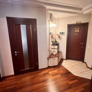 Продается 2-х комнатная квартира, 78,3 м²