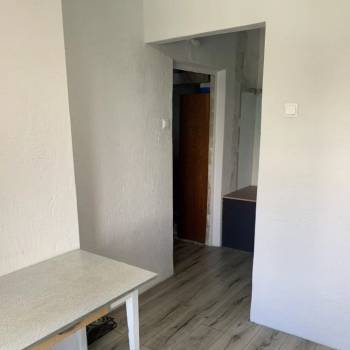 Продается 1-комнатная квартира, 46 м²