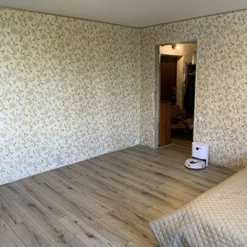 Продается 1-комнатная квартира, 46 м²