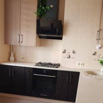 Продается 1-комнатная квартира, 57 м²
