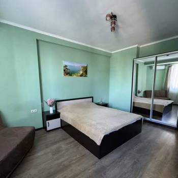 Сдается 1-комнатная квартира, 35 м²