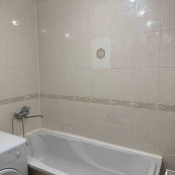 Сдается 1-комнатная квартира, 55 м²