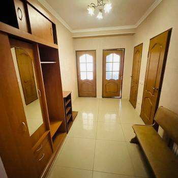 Сдается 1-комнатная квартира, 55 м²