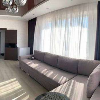 Продается 1-комнатная квартира, 81 м²