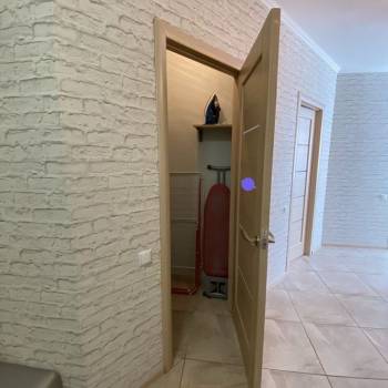 Продается 1-комнатная квартира, 43 м²