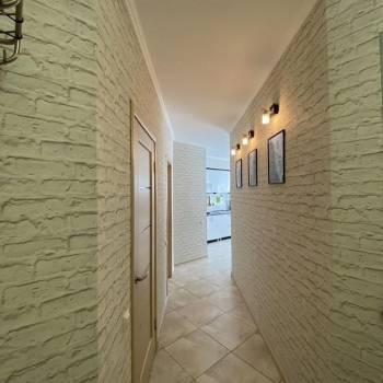 Продается 1-комнатная квартира, 43 м²