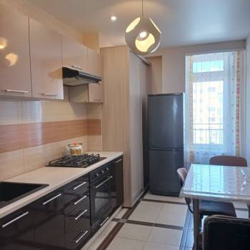 Сдается 1-комнатная квартира, 48 м²