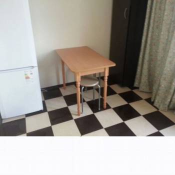 Продается 1-комнатная квартира, 40 м²
