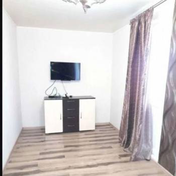Продается 1-комнатная квартира, 40 м²
