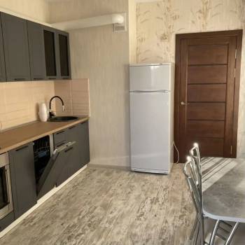 Сдается 1-комнатная квартира, 44 м²