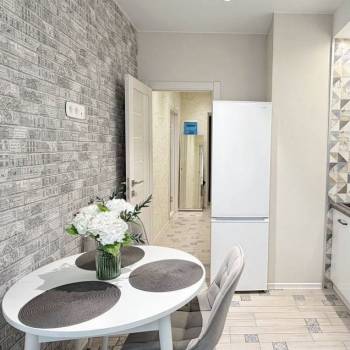 Сдается 1-комнатная квартира, 38 м²