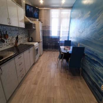 Сдается 1-комнатная квартира, 54 м²