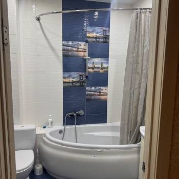 Продается 1-комнатная квартира, 42 м²