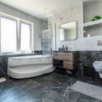 Продается 3-х комнатная квартира, 73 м²