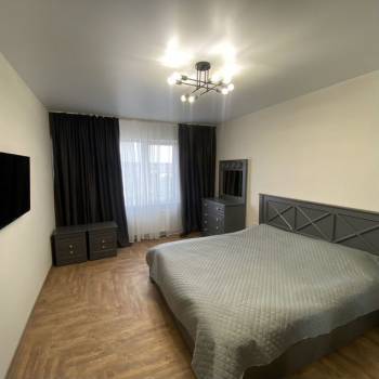 Сдается 1-комнатная квартира, 42 м²